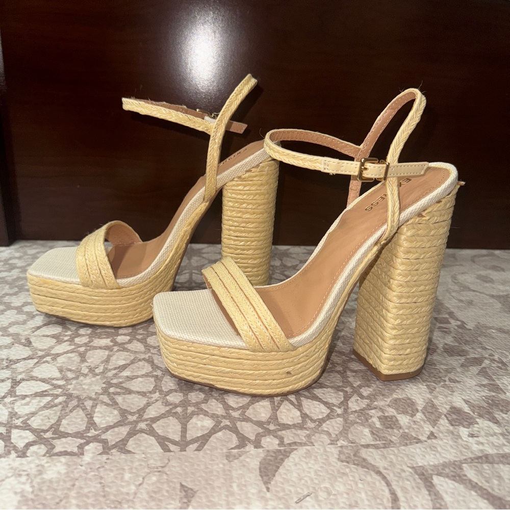 Express platform heels - Picture 6 of 7